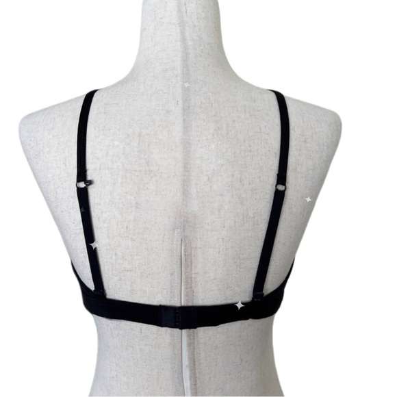 VICTORIA’S SECRET BLACK LACE BRALETTE - Picture 5 of 7